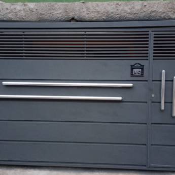 Comprar o produto de Serralheria - Qualidade Sob Medida - Itaquaquecetuba em Serralheria em Itaquaquecetuba, SP por Solutudo