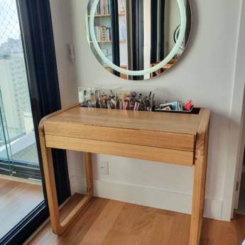 Comprar o produto de Penteadeira - Beleza e Funcionalidade para seu Espaço - Guarulhos em Móveis Planejados - Marcenarias em Guarulhos, SP por Solutudo Comprar o produto de Penteadeira - Beleza e Funcionalidade para seu Espaço - Guarulhos em Móveis Planejados - Marcenarias em Guarulhos, SP por Solutudo