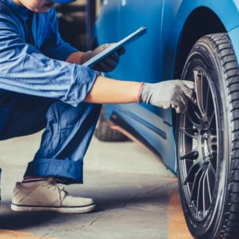 Comprar o produto de Pneus Novos - Segurança e Conforto em Avaré, SP em Oficinas Mecânicas para Carros em Avaré, SP por Solutudo
