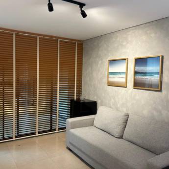 Comprar o produto de Persiana Horizontal em Madeira 50mm em Itaberaí - Elegância Natural para Seu Ambiente em Persianas Horizontais em Itaberaí, GO por Solutudo