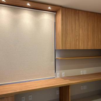 Comprar o produto de Cortina Rollo Blackout em Itaberaí - Conforto e Escuridão Total com Estilo em Cortinas em Itaberaí, GO por Solutudo