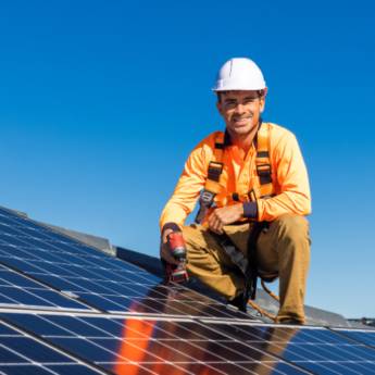 Comprar o produto de Energia Solar para Condomínios - Sustentabilidade e Economia em Santa Luzia em Energia Solar em Santa Luzia, MG por Solutudo