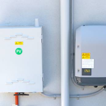 Comprar o produto de Inversores de Energia Solar - Eficiência e Desempenho em Santa Luzia em Energia Solar em Santa Luzia, MG por Solutudo