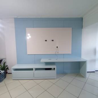 Comprar o produto de Painéis de TV Planejados - Elegância e Funcionalidade em Paço do Lumiar em Móveis Planejados - Marcenarias em Paço do Lumiar, MA por Solutudo