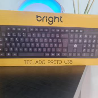 Comprar o produto de Teclado Preto USB Bright - Eficiência e Conforto em Alexânia em Assistência Técnica pela empresa iPower Tech em Alexânia, GO por Solutudo