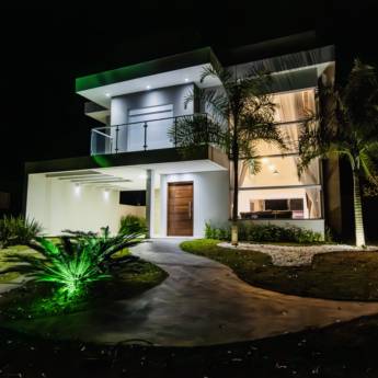 Comprar o produto de Locação Casa do Lago no Ninho Verde II Eco Residence - Conforto e Tranquilidade à Beira do Lago em Imobiliárias - Corretores de Imóveis em Ninho Verde II Eco Residence, SP por Solutudo