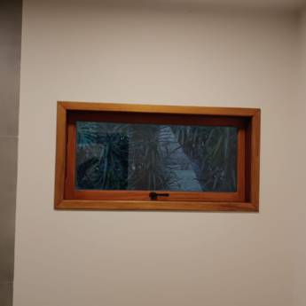 Comprar o produto de Janelas  em Carpintaria - Estruturas e Produtos de Madeira em Botucatu, SP por Solutudo