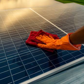 Comprar o produto de Limpeza de Placas Solares - Maximização de Eficiência em Santa Fé do Sul em Energia Solar em Santa Fé do Sul, SP por Solutudo