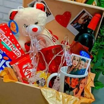 Comprar o produto de Cesta com urso de pelúcia em Cestas Personalizadas em Foz do Iguaçu, PR por Solutudo