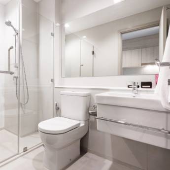 Comprar o produto de Banheiro Planejado - Funcionalidade e Estilo - Mandaguaçu, PR em Móveis Planejados - Marcenarias em Mandaguaçu, PR por Solutudo