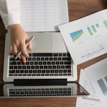 Comprar o produto de Contador Online: Agilidade e Precisão no Brás em Contabilidade em São Paulo, SP por Solutudo