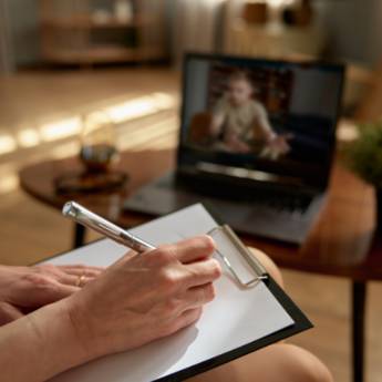 Comprar o produto de Psicoterapia Psicanalítica Atendimento Online - Autoconhecimento e Transformação - Sumaré, SP em Psicologia em São Paulo, SP por Solutudo