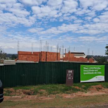 Comprar o produto de Construção com Mão de Obra - Qualidade e Confiabilidade no Ninho Verde II Eco Residence em Construtoras em Ninho Verde II Eco Residence, SP por Solutudo
