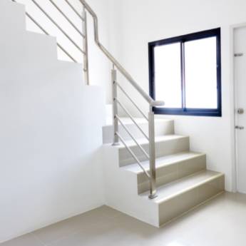 Comprar o produto de Corrimão inox em Serralherias - Estruturas em Botucatu, SP por Solutudo