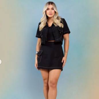 Comprar o produto de CAMISA E CROPPED COM SHORTS SAIA  em Roupas Femininas em Americana, SP por Solutudo