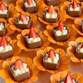 Comprar o produto de Doces e Bolos para Confraternização  em Bolos em Botucatu, SP por Solutudo Comprar o produto de Doces e Bolos para Confraternização  em Bolos em Botucatu, SP por Solutudo