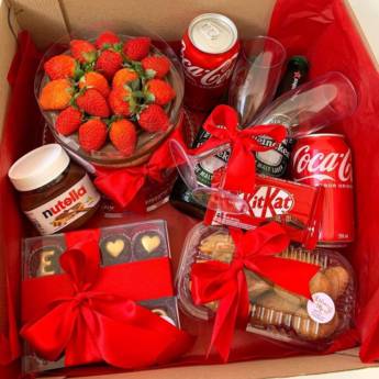 Comprar o produto de Festa na Caixa em Bolos em Botucatu, SP por Solutudo Comprar o produto de Festa na Caixa em Bolos em Botucatu, SP por Solutudo