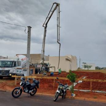 Comprar o produto de Concretagem com Bomba de Lança em Araçatuba em Concretos em Araçatuba, SP por Solutudo