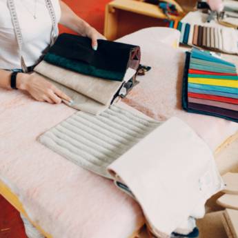 Comprar o produto de Capas para Sofá - Proteção e Elegância - Praia Grande em Tapeçarias em Praia Grande, SP por Solutudo