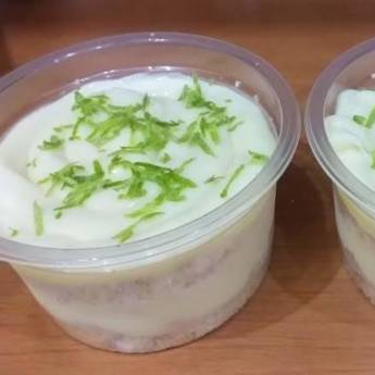 Comprar o produto de Bolo no pote - Recheio Mousse de Limão em Bolo no Pote em Botucatu, SP por Solutudo Comprar o produto de Bolo no pote - Recheio Mousse de Limão em Bolo no Pote em Botucatu, SP por Solutudo