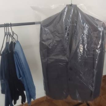 Comprar o produto de Serviço por peça de roupa  em Lavanderias em Botucatu, SP por Solutudo