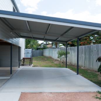 Comprar o produto de Sombreadores para Garagem de Veículos - Proteção e Estilo em Avaré em Serralherias - Estruturas em Avaré, SP por Solutudo