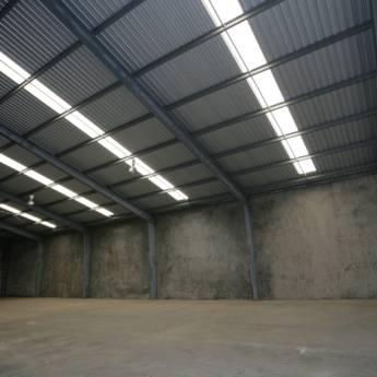 Comprar o produto de Fabricação de Galpão com Telha de Aço - Estrutura Robusta e Durável em Avaré em Serralherias - Estruturas em Avaré, SP por Solutudo