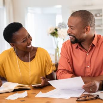 Comprar o produto de Finanças Pessoais: Melhore Sua Saúde Financeira com Dicas e Artigos - Belo Horizonte em Financeiras em Belo Horizonte, MG por Solutudo