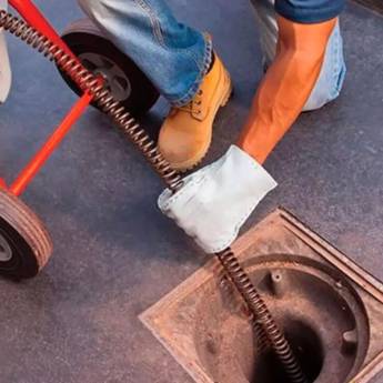 Comprar o produto de Desentupimento de Esgoto em Desentupimento em Botucatu, SP por Solutudo