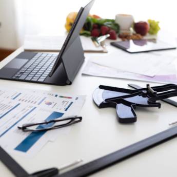 Comprar o produto de Consulta Nutricional: Avaliação da Composição Corporal com Antropometria e Bioimpedância em Campina Grande em Nutricionistas pela empresa Veralucia Barreto Valenca em Campina Grande, PB por Solutudo