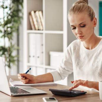 Comprar o produto de Orçamento e Planejamento - Controle Financeiro e Eficiência para sua Obra - Piracicaba/SP em Empreiteiros - Gestão de Obras em Piracicaba, SP por Solutudo