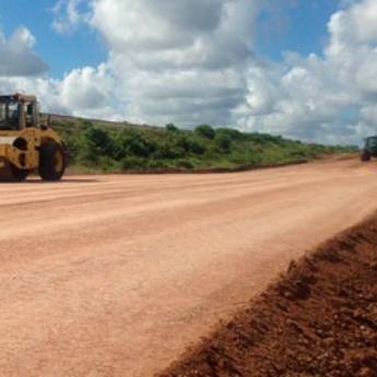 Comprar o produto de Terraplanagem em Terraplanagens em Campos dos Goytacazes, RJ por Solutudo Comprar o produto de Terraplanagem em Terraplanagens em Campos dos Goytacazes, RJ por Solutudo
