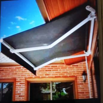 Comprar o produto de Toldo Articulado - Versatilidade e Conforto com Tecnologia em Niterói, RJ em Toldos e Coberturas em Niterói, RJ por Solutudo