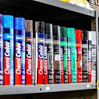 Comprar o produto de Tintas Spray para Pintura Uniforme - Santana de Parnaíba em Materiais para Construção em Santana de Parnaíba, SP por Solutudo