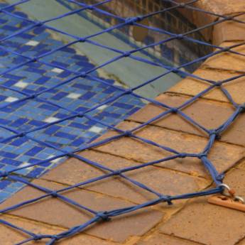 Comprar o produto de Rede de Proteção para Piscinas - Segurança e Tranquilidade em Praia Grande/SP em Redes de Proteção em Praia Grande, SP por Solutudo