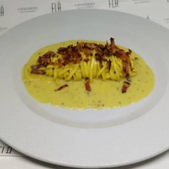 Comprar o produto de Espaguete a carbonara em Restaurantes em Jundiaí, SP por Solutudo