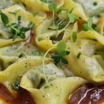 Comprar o produto de Tortellini De Espinafre em Restaurantes em Jundiaí, SP por Solutudo