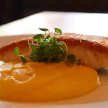 Comprar o produto de Robalo Assado em Restaurantes em Jundiaí, SP por Solutudo