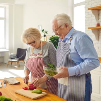 Comprar o produto de Atendimentos nutricionais de idosos em Nutricionista em Botucatu, SP por Solutudo