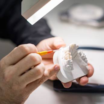 Comprar o produto de Próteses Dentárias: Soluções Eficientes e Confortáveis em São Manuel - SP em Odontologia em São Manuel, SP por Solutudo