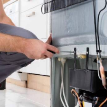 Comprar o produto de Assistência Técnica para Geladeira em Refrigeração - Assistência Técnica em Botucatu, SP por Solutudo