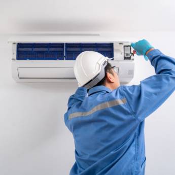Comprar o produto de Instalação de Ar-Condicionado - Conforto e Eficiência Garantidos em Avaré, SP em Ar Condicionado em Avaré, SP por Solutudo