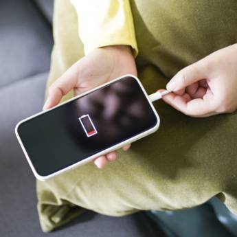 Comprar o produto de Troca de Conectores de Carregamento – Carregue com Segurança em Lençóis Paulista em Assistência Técnica em Lençóis Paulista, SP por Solutudo