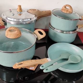 Comprar o produto de Jogo de Panelas em Cerâmica – Modelos e Cores para Fogões de Indução e Gás em Campo Grande, MS em Jogos de Panelas em Campo Grande, MS por Solutudo