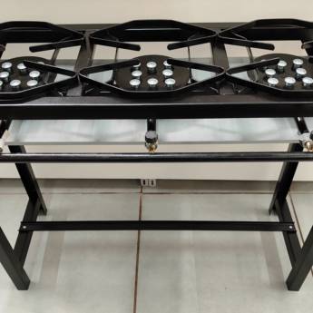 Comprar o produto de Fogão Semi Industrial 3 Bocas Alta Pressão – Potência e Desempenho em Campo Grande, MS em Churrasqueiras de Fogão em Campo Grande, MS por Solutudo