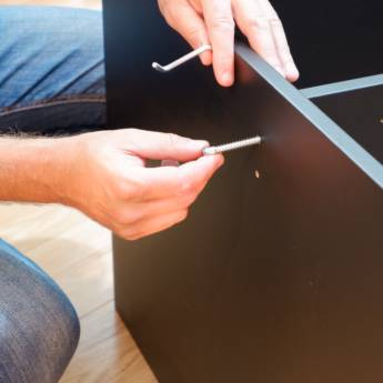 Comprar o produto de Montagem e Desmontagem de Móveis - Praticidade e Eficiência em São Paulo, SP em Transportadoras em São Paulo, SP por Solutudo