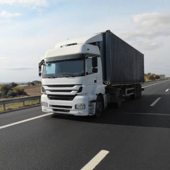 Comprar o produto de Transporte para Eventos - Logística Eficiente e Segura em São Paulo, SP em Transportadoras em São Paulo, SP por Solutudo