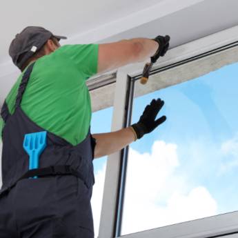 Comprar o produto de  Vidraçaria Residencial e Comercial - Soluções Personalizadas - Rio de Janeiro em Vidraçaria em Rio de Janeiro, RJ por Solutudo