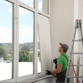 Comprar o produto de Janelas de Vidro Temperado - Segurança e Estilo - Rio de Janeiro em Vidraçaria em Rio de Janeiro, RJ por Solutudo