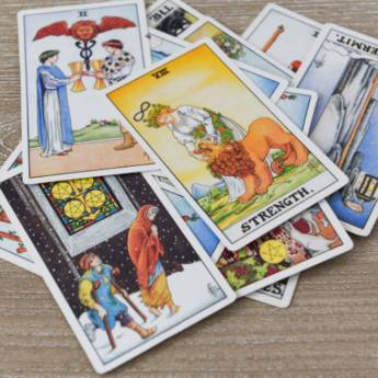 Comprar o produto de Mãe de Santo em Marília, SP - Guias Espirituais para Transformar sua Vida em Cartomantes em Marília, SP por Solutudo